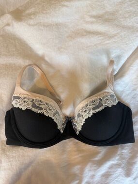 Victoria's Secret Lightly Lined Black Bra with Cream Lace and Pink Straps 34C